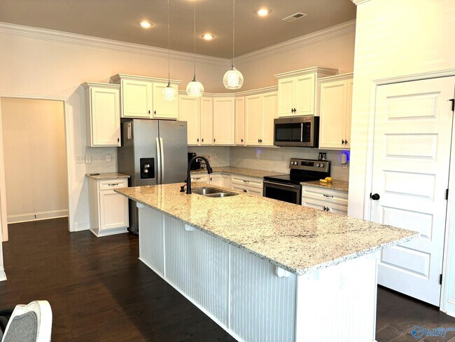Building Photo - 127 Princewater Dr