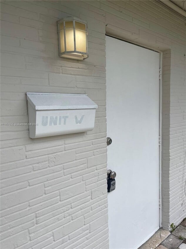 Foto principal - 1004 SW 24th Ave