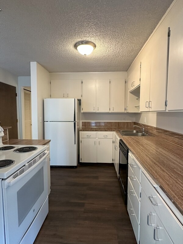 Foto del edificio - 2334 49th Ave SW