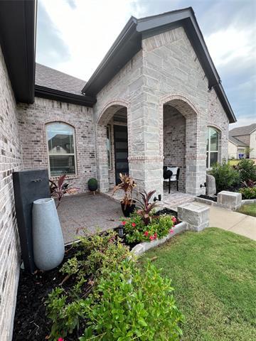 Building Photo - 913 Brenda Dr