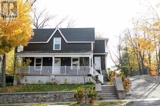 Building Photo - 426 Wilson St E