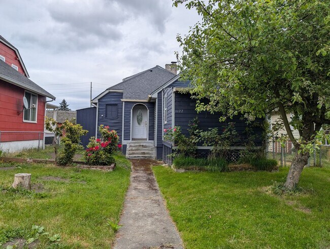 Foto del edificio - Large Bremerton Original for Rent! Over 23...