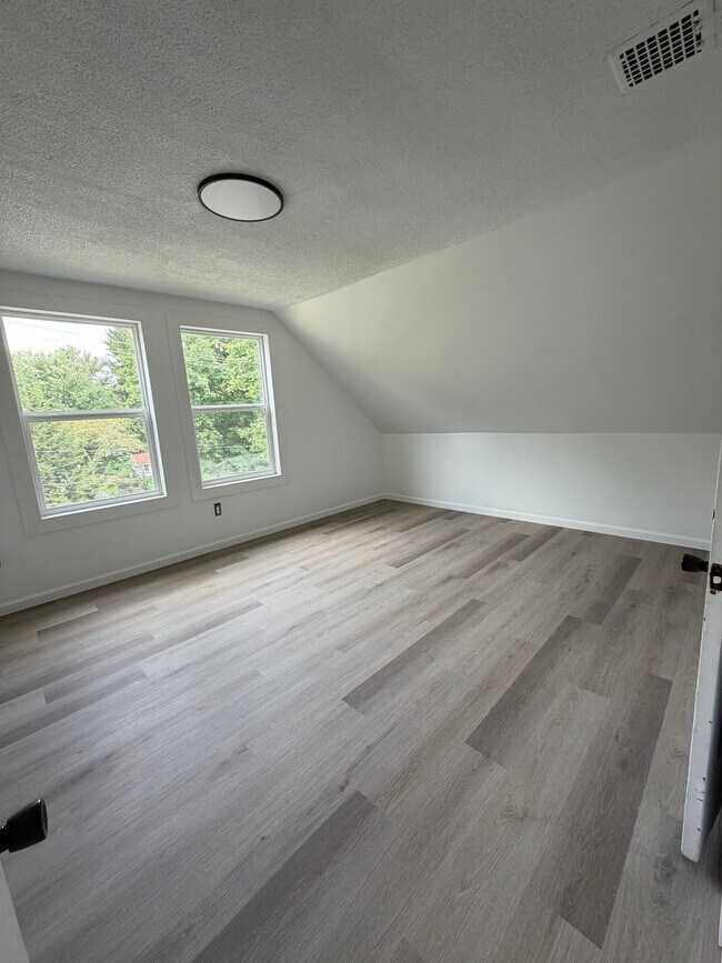 Foto del edificio - 11699 Peckham Ave