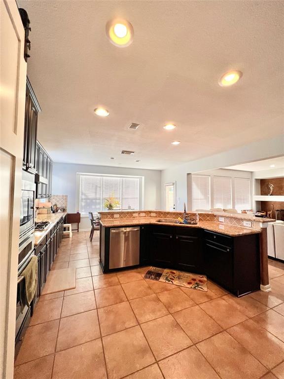 Foto del edificio - 1914 Kenilworth Dr