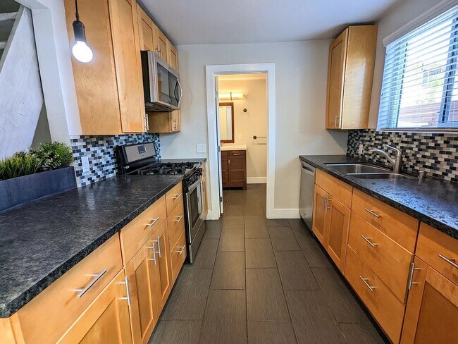 Foto del edificio - Rare North Park 1Bd/1Ba with Loft, Washer/Dryer, A/C & Private Outdoor Space