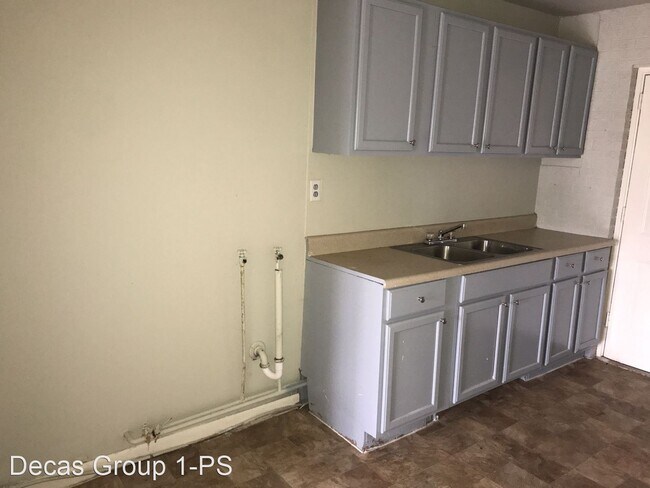 Building Photo - 2 br, 1 bath House - 922 10th Ave