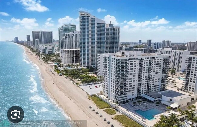 Beachfront - 2751 S Ocean Dr