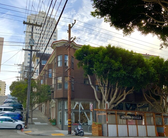 Building Photo - REMODELED, Corner 2BR. IN-UNIT LAUNDRY! Di...