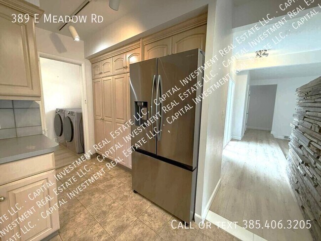 Foto del edificio - 389 E Meadow Rd