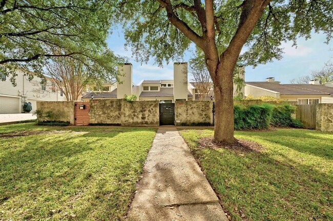 Building Photo - 1803 Polo Rd