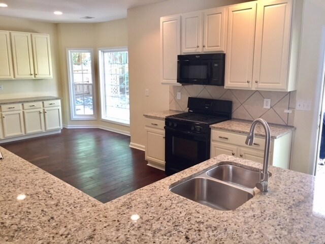 Building Photo - 390 Virginia Highlands