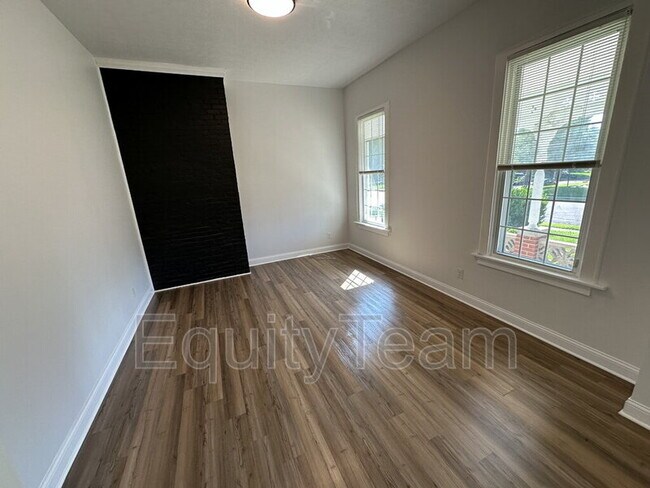 Foto del edificio - 4417 Ashland Ave