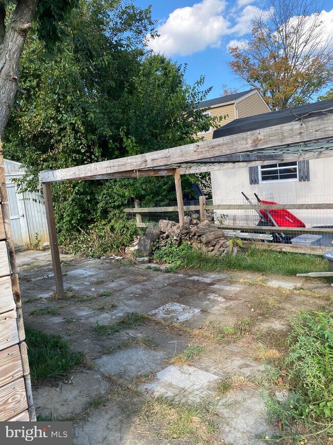Building Photo - 5691 Singletree Dr