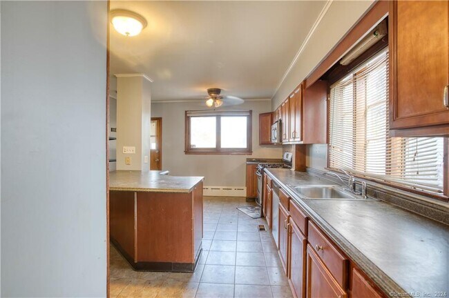 Foto del edificio - 226 Ledgeside Ave