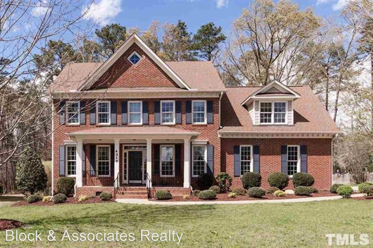 Foto principal - 4 br, 3.5 bath House - 4317 White Trillium Ln