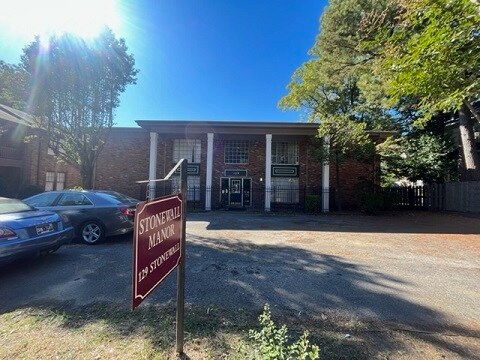 Primary Photo - 129 Stonewall St