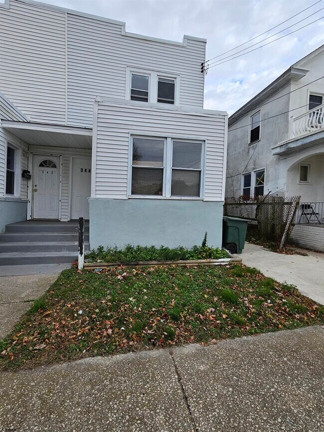 Building Photo - 344 N Delaware Ave