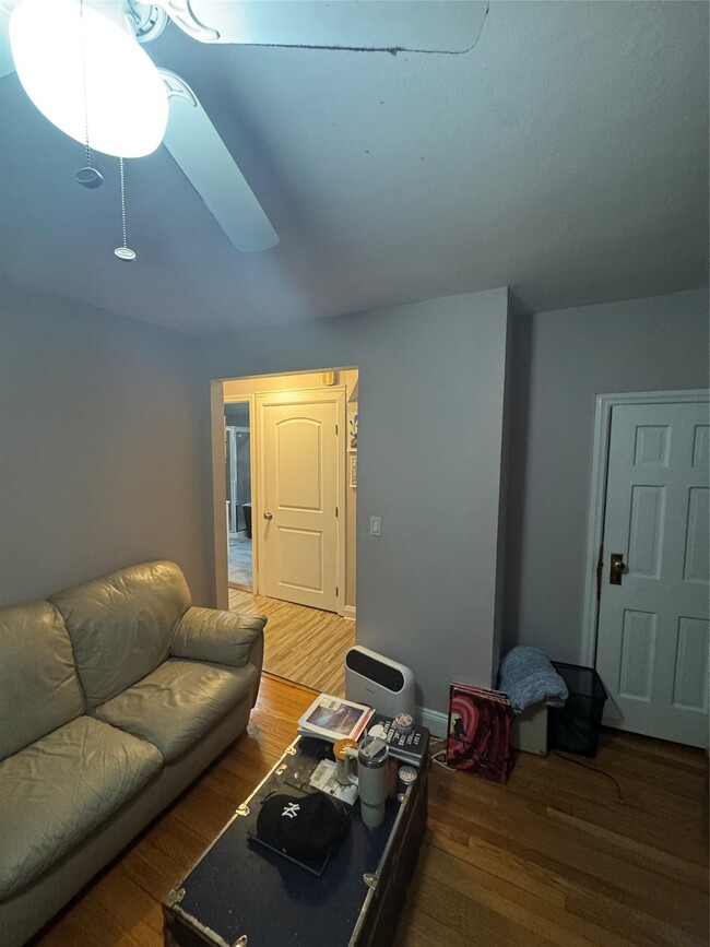 Building Photo - 24 Remsen St