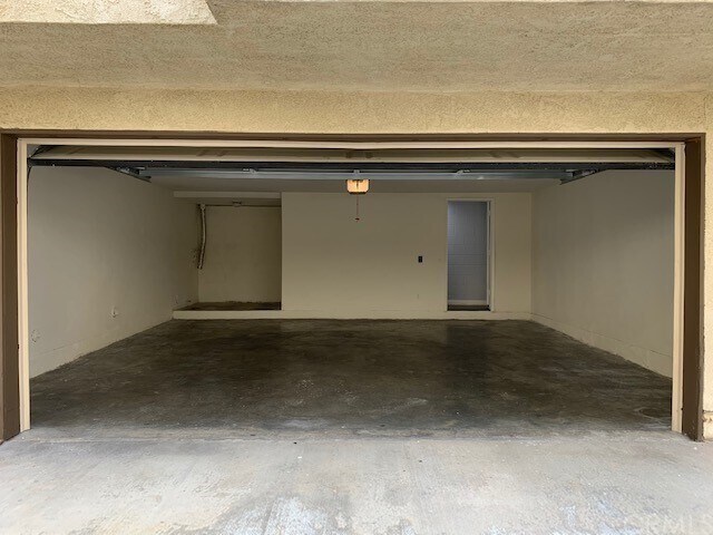 Building Photo - 5728 Temple City Blvd