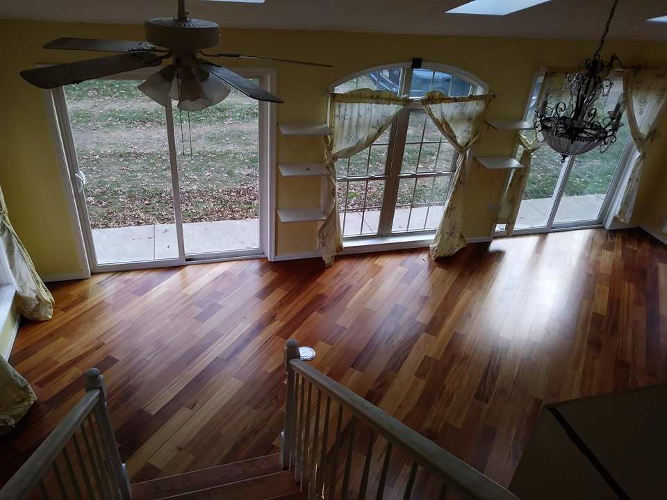 Foto principal - 522 Ridgeway Dr