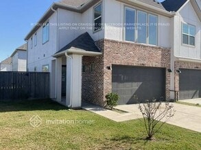 Building Photo - 12403 Executive Dr