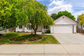 Building Photo - 1230 N Cabrillo Ave