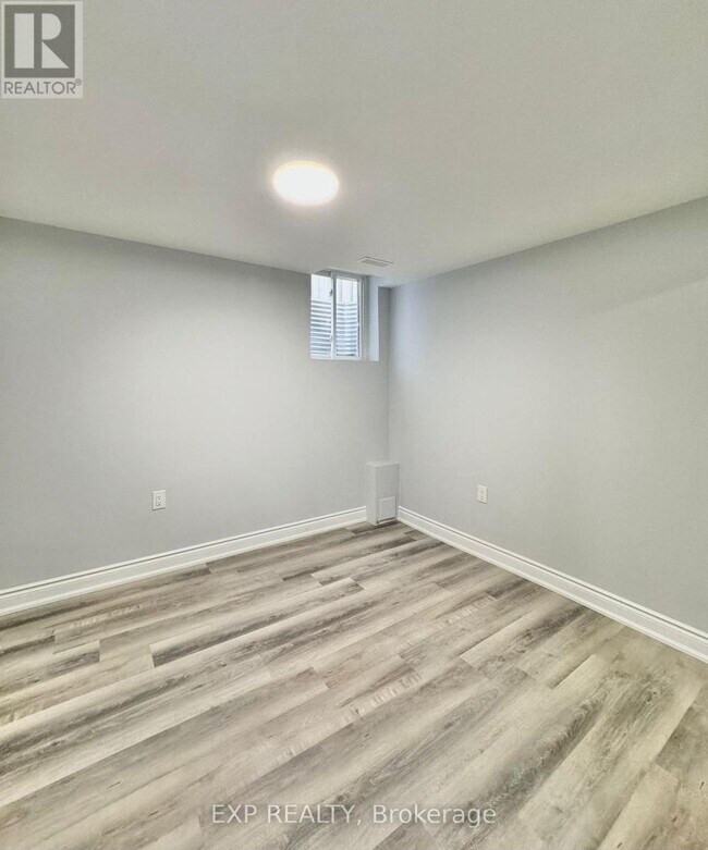 Building Photo - 1 Oaklea Blvd