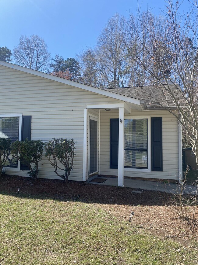 Building Photo - 3202 Twin Brooks Dr