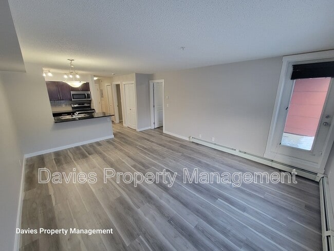 Building Photo - 3211 James Mowatt Trail SW