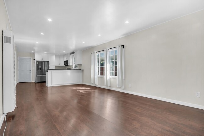 Foto del edificio - 2419 W 30th St