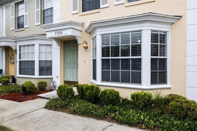 Foto del edificio - 37250 Embassy Pk Ln