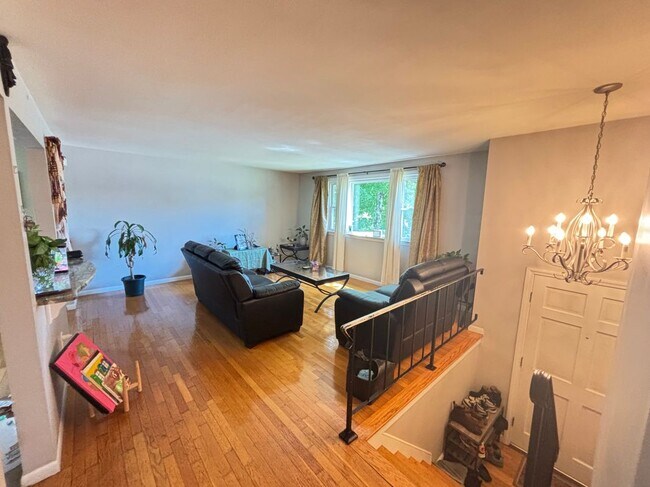 Foto del edificio - 704 N Cary St