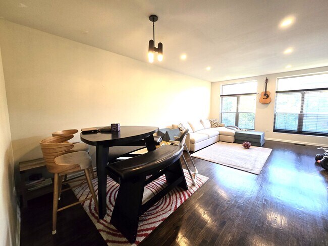 Foto del edificio - 357 E Eastgate Pl