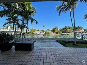 Building Photo - 2133 Calais Dr