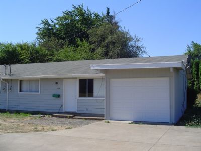Foto del edificio - Gateway area duplex within close distance ...