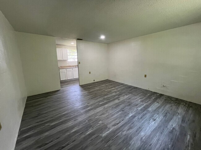 Foto del edificio - 811 McGee St NE