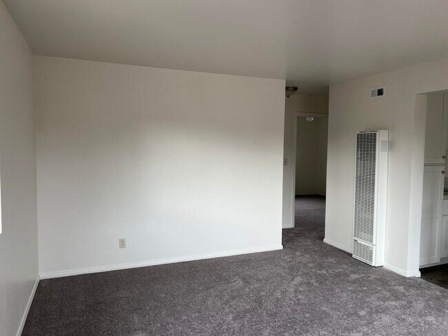 Building Photo - 6172 Stanley Dr
