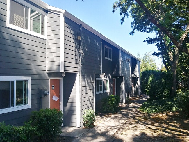 Building Photo - Maple View Apartments