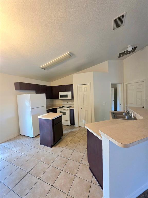 Building Photo - 5560 NW 55th Ave