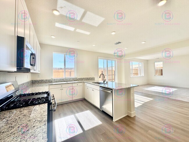 Foto del edificio - Brand New Lennar Home in the Five Ridges C...