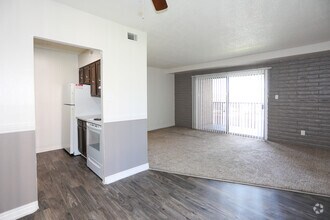 1BD, 1BA - 720SF C With Patio - Woodberry Heights