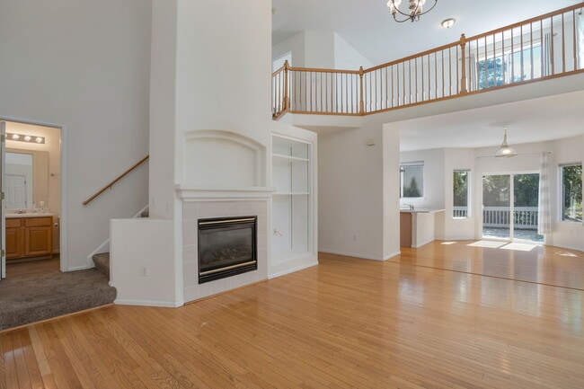 Building Photo - 13647 Plaster Cir