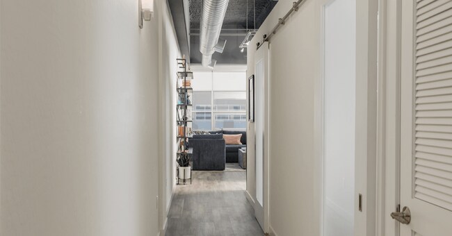 Foto del edificio - The Lofts at Westgate