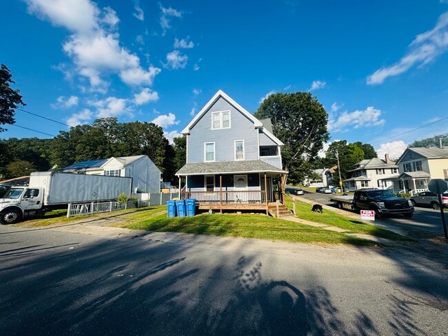 Building Photo - 38 Hanover St