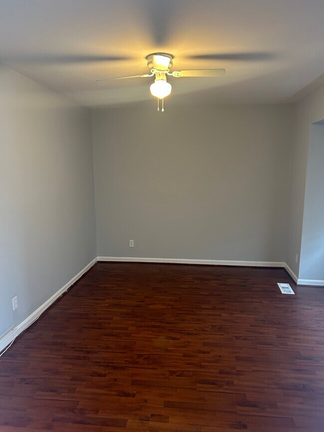 Building Photo - 12607 Trumbull Dr