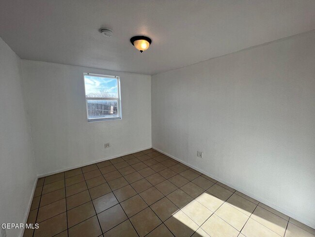 Foto del edificio - 14831 Allemands Ave