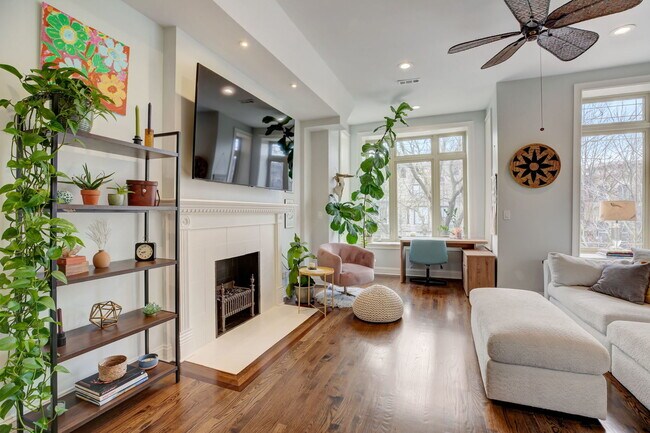 Fireplace - 2250 W Adams St