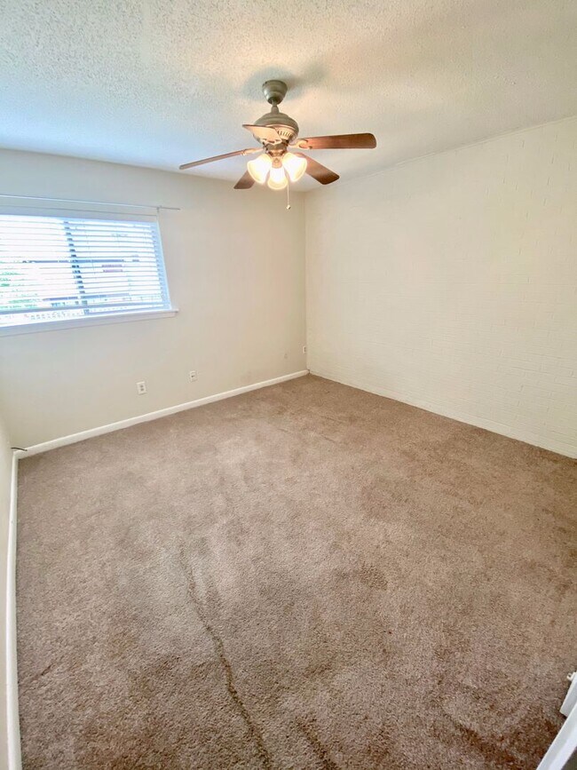 Foto del edificio - 2/1.5 NE Jackson Townhome