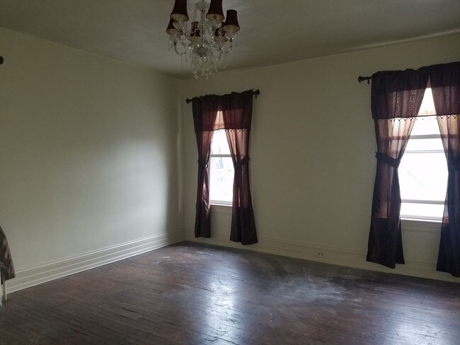 Foto del edificio - 152 E PHILADELPHIA St