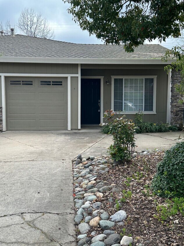 1636 Sierra Gardens Dr, Roseville, CA 95661 House Rental in Roseville